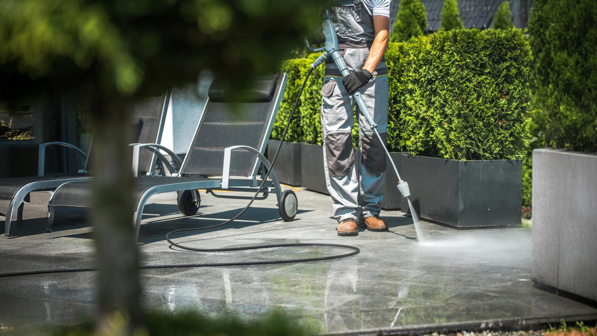 pool deck pressure washing Sanibel